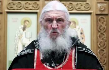 В России могут отлучить от церкви радикального священника-диссидента