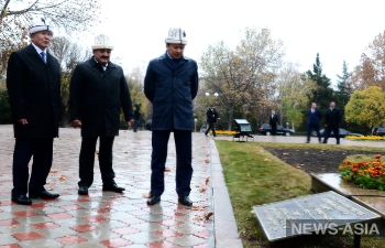 В Бишкеке открылся сквер Дружбы народов Киргизии и России