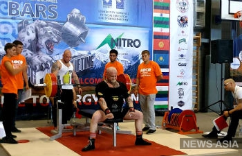 В Бишкеке завершился открытый чемпионат Азии по пауэрлифтингу