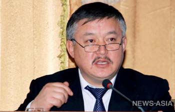 Парламент Киргизии проведет внеочередную сессию, прервав каникулы