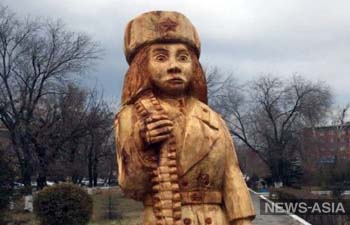 В Казахстане снесли под влиянием общественности памятник фронтовичке