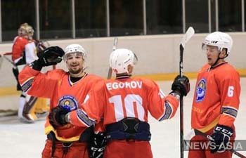 Хоккеисты Кыргызстана успешно дебютировали в квалификации на Олимпиаду - 2022