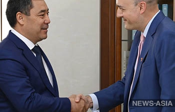 Президент Кыргызстана принял президента медиакорпорации Радио Свобода
