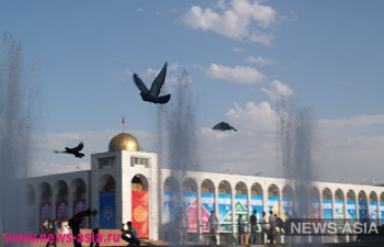 В Бишкеке площадь Ала-Тоо для проезда автотранспорта откроют 22 мая