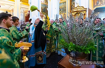 Православные Казахстана празднуют Вербное воскресенье