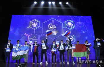 Школьники Узбекистана и России взяли «золото» на международной химической олимпиаде