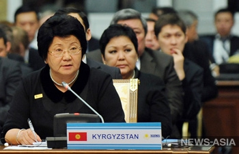 Роза Отунбаева: Кровопролитные столкновения между киргизами и узбеками в июне этого года спровоцировали радикальные силы прежней власти