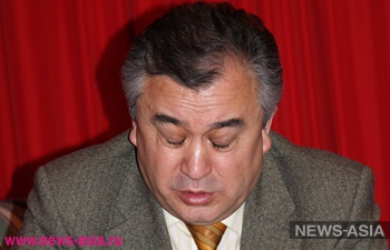 Кандидату на пост спикера парламента Киргизии припомнили порноскандал и оскорбление Путина