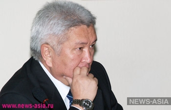 Феликс Кулов не намерен сдаваться в гонке за пост премьера Киргизии