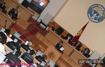Вице-спикерам киргизского парламента не хватило рабочих мест
