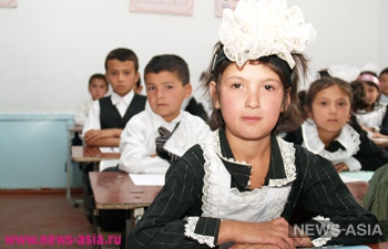 Таджикистан решил бороться за посещаемость школьниками школ путем увольнения их директоров